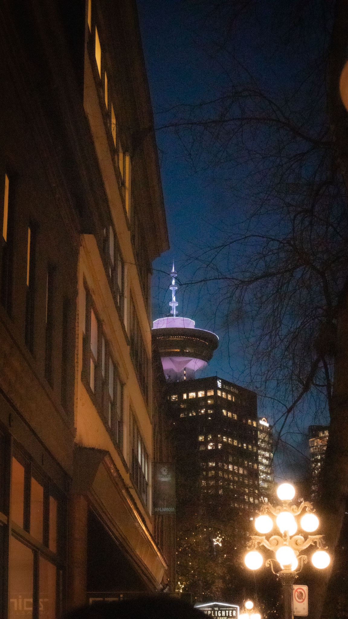 45mm, 1/100, f3.5, iso8000 (nov22/24) | canon eos m50